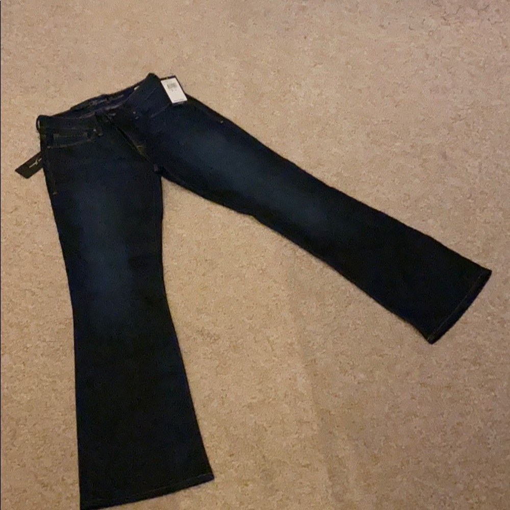 Woman’s Jeans